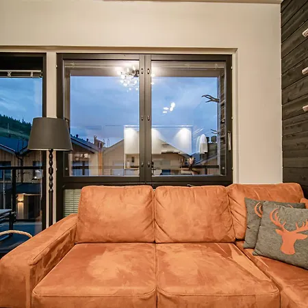 C9 Ski-in Ski-out By Aavalevi